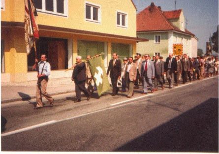 75 Jahre KAB Ergoldsbach - Kirchenzug